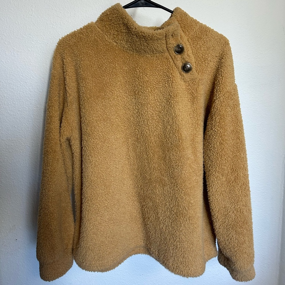 Mustard yellow sherpa pullover